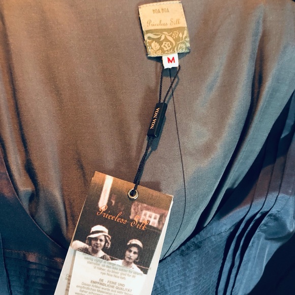 BRIDGERTON STYLE GREY SILK NWT EMPIRE STYLE NOA NOA DRESS MEDIUM - Picture 5 of 5